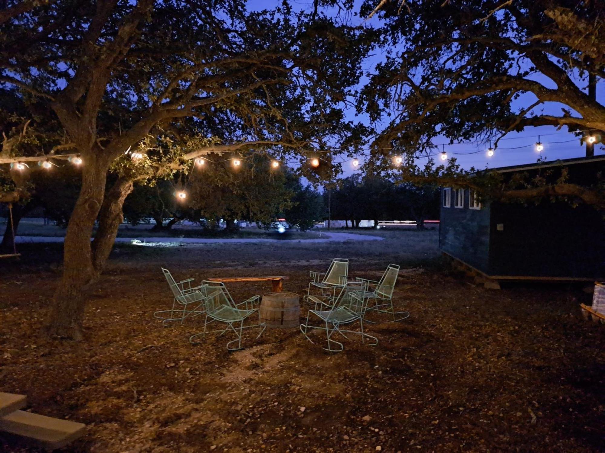 The Container Retreat @ 290 Wine Trail #10 Welcome Friends! Hye Dış mekan fotoğraf